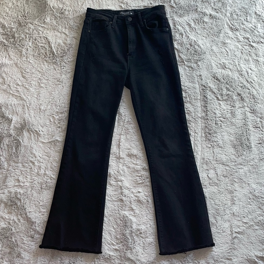 JBD raw hem ankle jean